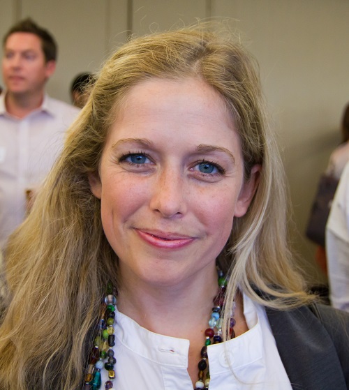 headshot mary walton